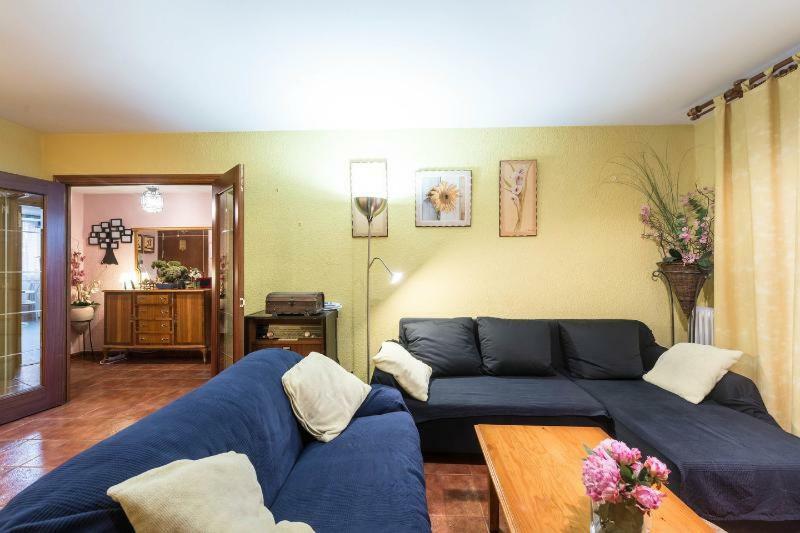 マドリードVivienda Familiar Con Jardin Junto A Ifemaアパートメント エクステリア 写真