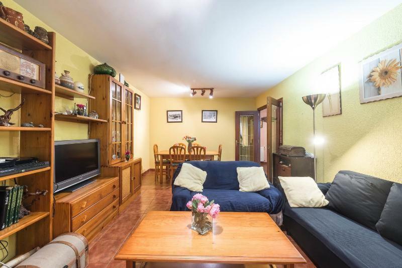 マドリードVivienda Familiar Con Jardin Junto A Ifemaアパートメント エクステリア 写真