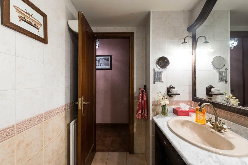 マドリードVivienda Familiar Con Jardin Junto A Ifemaアパートメント エクステリア 写真