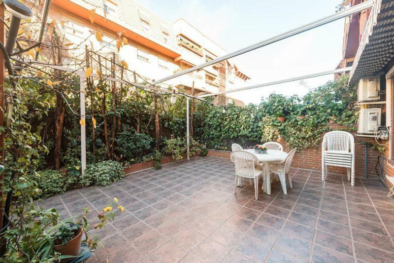 マドリードVivienda Familiar Con Jardin Junto A Ifemaアパートメント エクステリア 写真